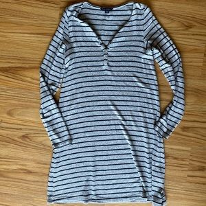American eagle Henley dress